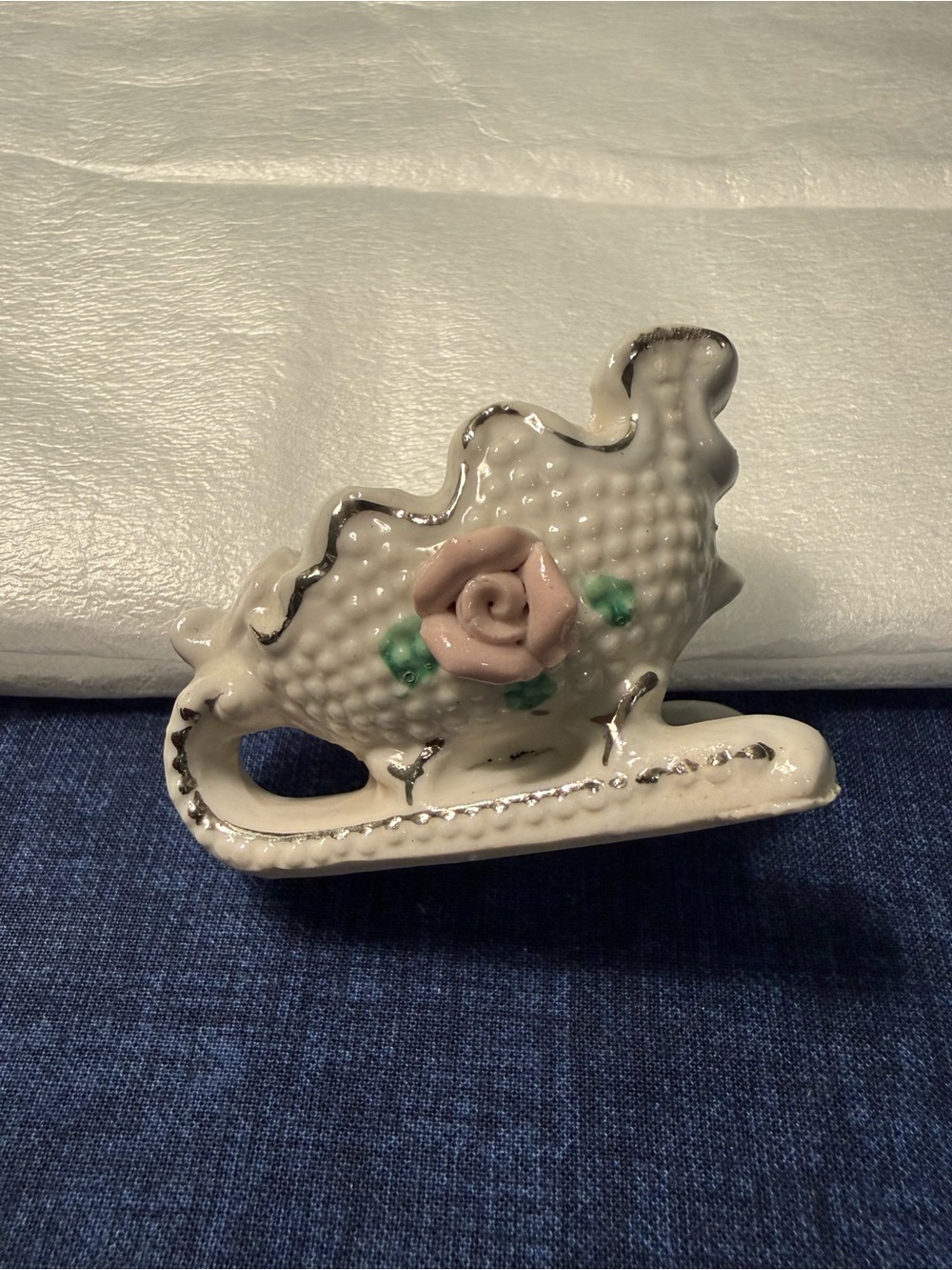 Porcelain sledge